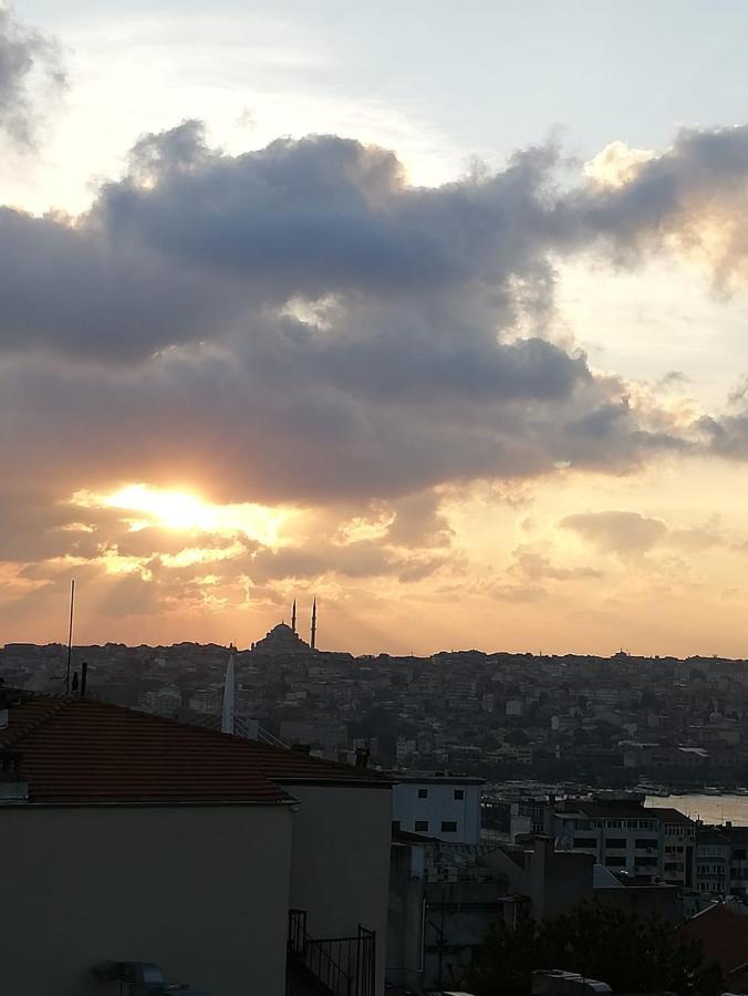 Galata West Hostel 伊斯坦布尔 外观 照片