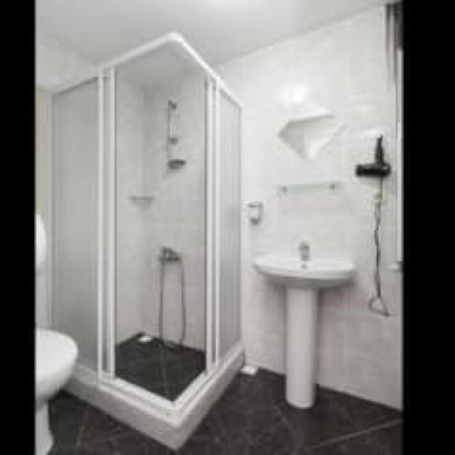Galata West Hostel 伊斯坦布尔 外观 照片